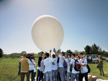 Il lancio del pallone Mocris
